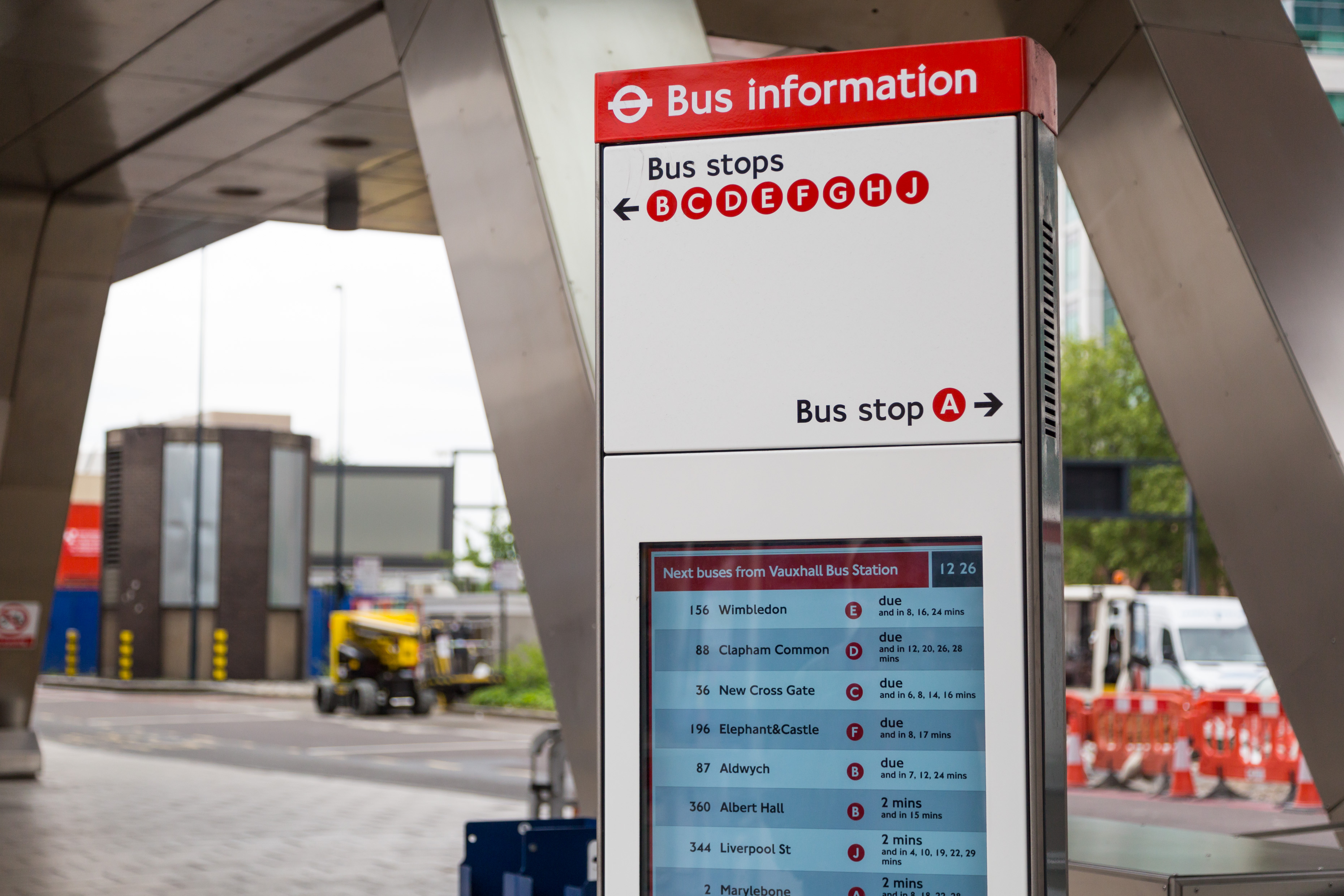 TfL installs additional Digital Sign technology at bus stations 1