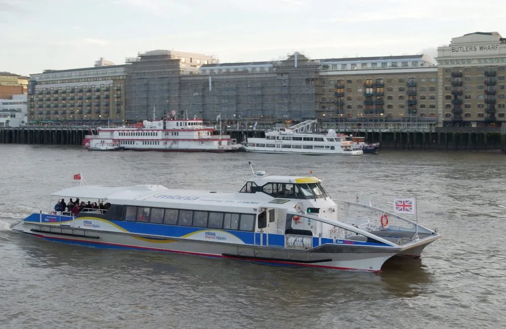 river bus london